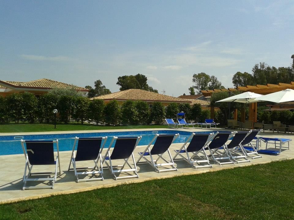 Hotel Villa Aurora Латина Экстерьер фото